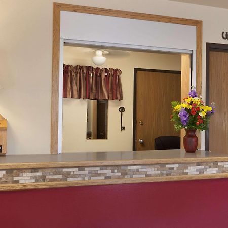 ซูเปอร์ 8 บาย วินด์แฮม วอลล์ Hotel ภายนอก รูปภาพ